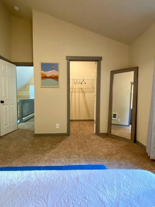 New Modern Cabin! 5Mi To Mt Rainier National Park! Hot Tub & Wifi Ashford Luaran gambar